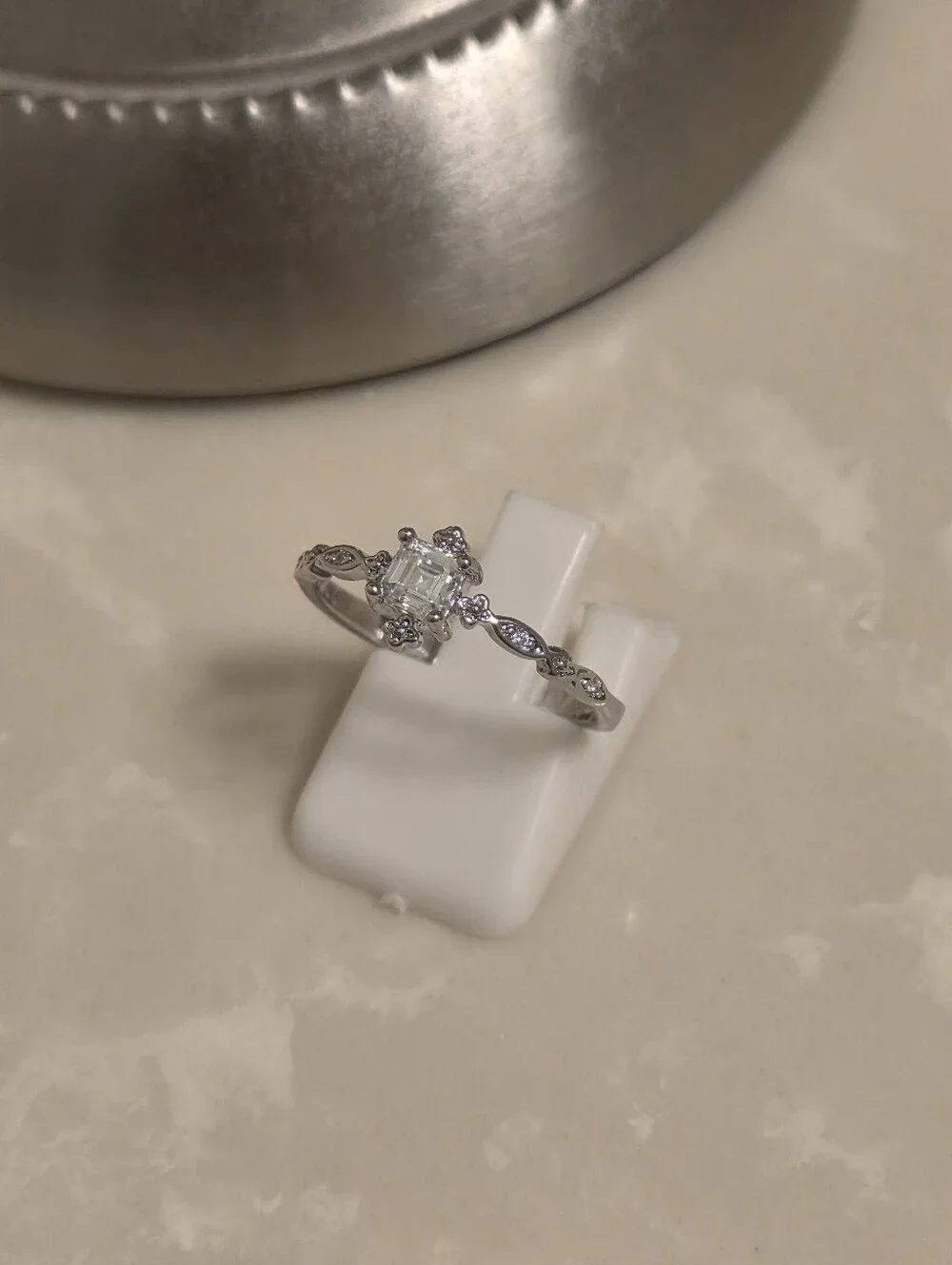 Silver CZ Antique Style Ring Size 8